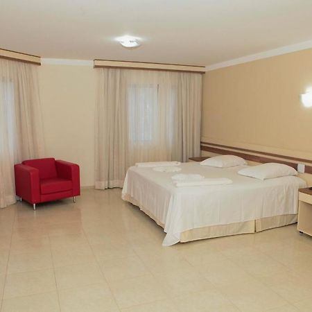San Marino Palace Hotel Гуарапуава Номер фото